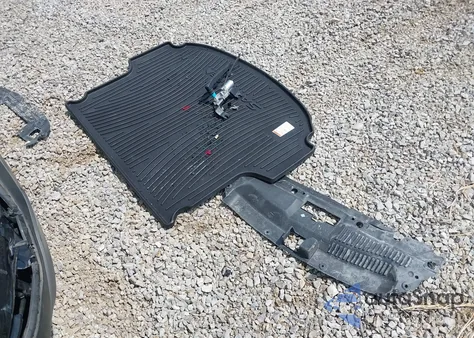 2017 Hyundai Santa Fe Sport 2.4L z USA, uszkodzony, nr VIN 5NMZU3LBXHH002165